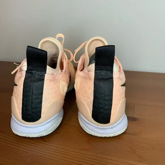 Women's  Tennis Nike Air Zoom Ultra React HC in Peach Size 8.5 - Picture 4 of 10